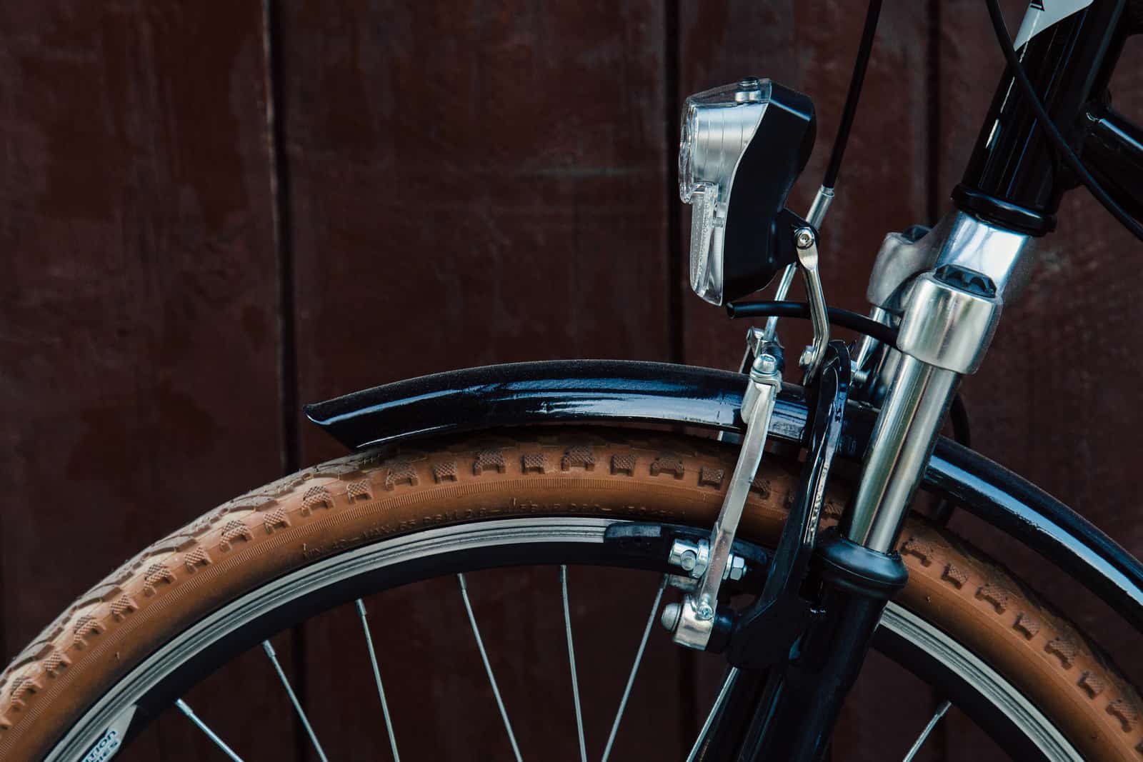 How to Fix Squeaky Bike Brakes BikingBro